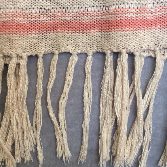 Blu Pepper Boho Retro Crochet Vest w/ Long Fringe Contrasting Diamond Design S - Picture 8 of 12